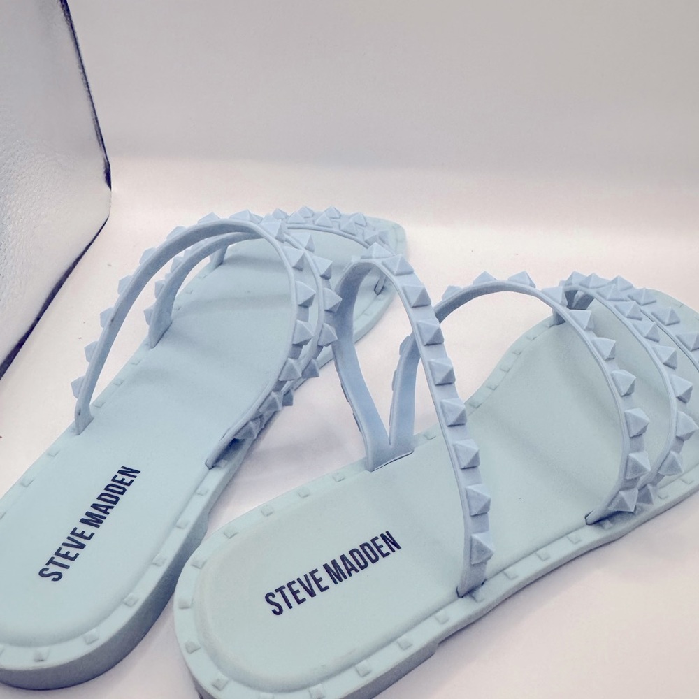 Steve Madden Blue Rhinestone Sandals